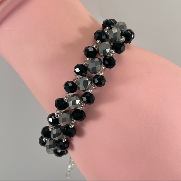 Artisan Handmade Crafted Black Gray Glass Beaded Woven Bracelet Smoke N Mirrors - Picture 1 of 6